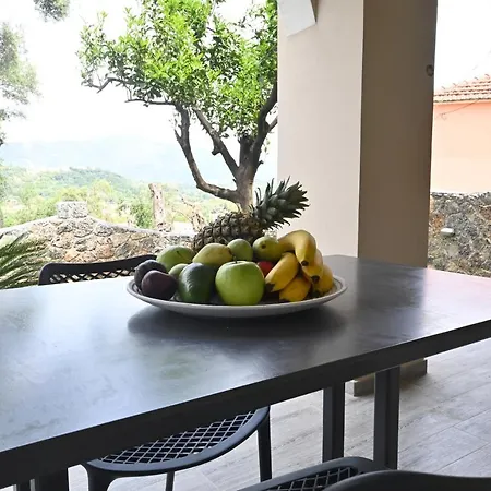 Carpe Diem Moursia Apartment