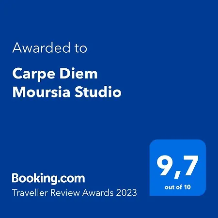 Carpe Diem Moursia Apartment